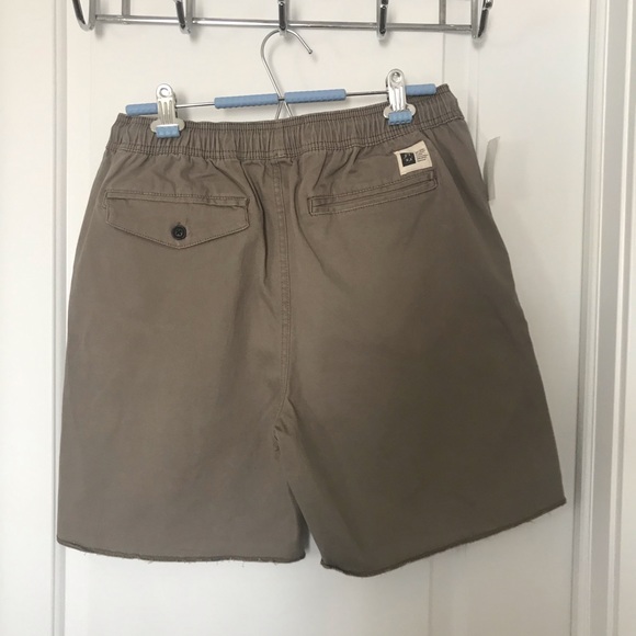 Shorts for men - Picture 2 of 3